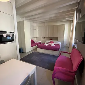 Loft 17 Arena Apartment